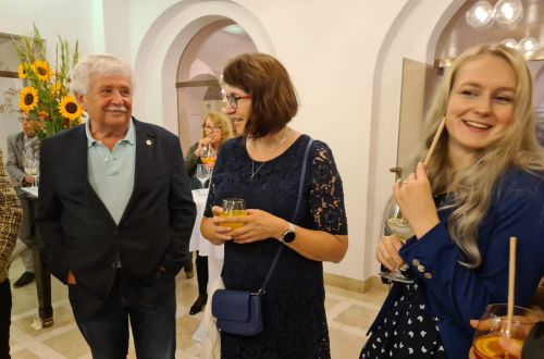 Na Velvyslanectví ČR ve Vídni, Václav Chaloupek